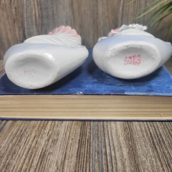 2 Vintage Small Swan & Floral Vases - Picture 6 of 7